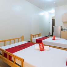 RedDoorz Premium @ Paseo Verde Las Pinas, Las Pinas — photo 4