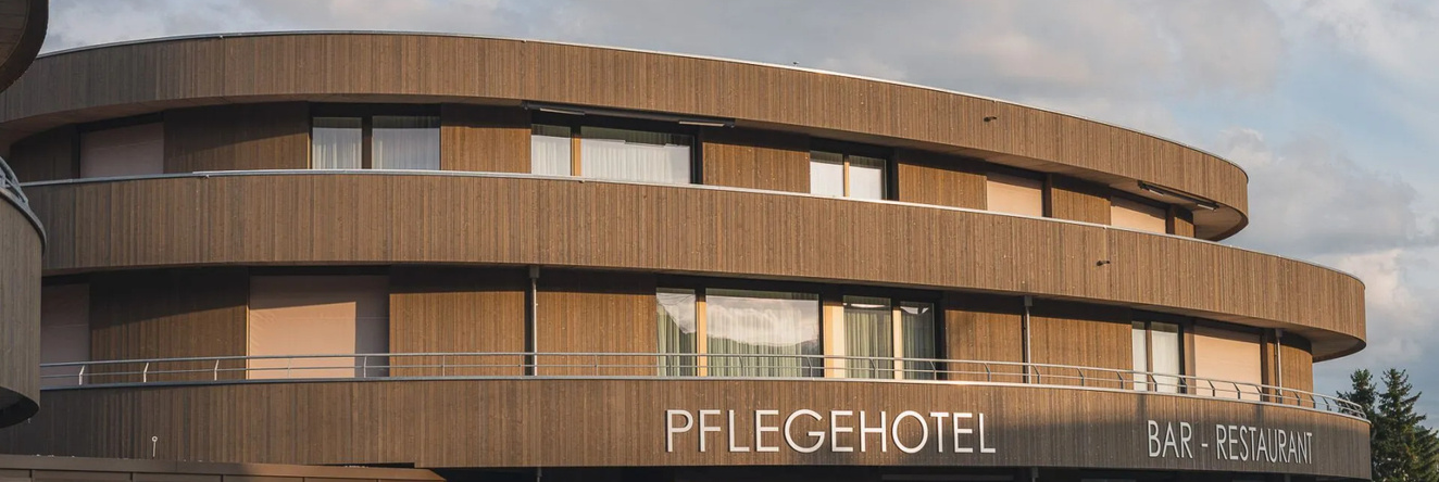 Pflegehotel Sutz-Lattrigen, Зуц-Латриген — фото 1