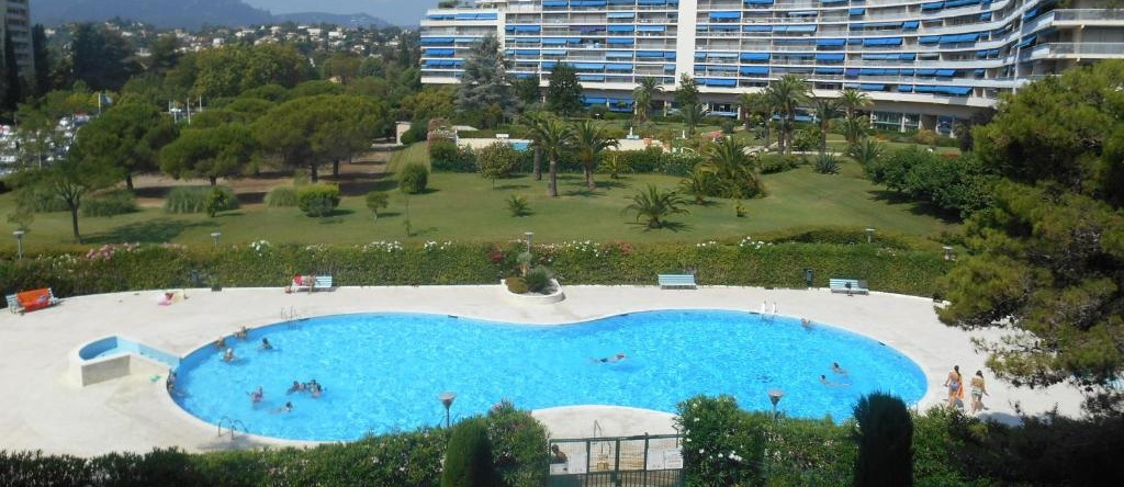 Appartement Le France - Vacances Côte d'Azur, Mandelieu-La-Napoule — photo 1