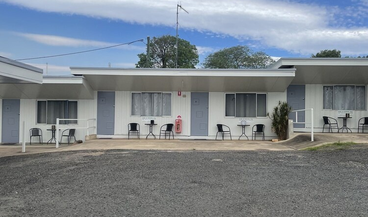 Springsure Hotel Motel, 斯普林舒尔 — 照片 1