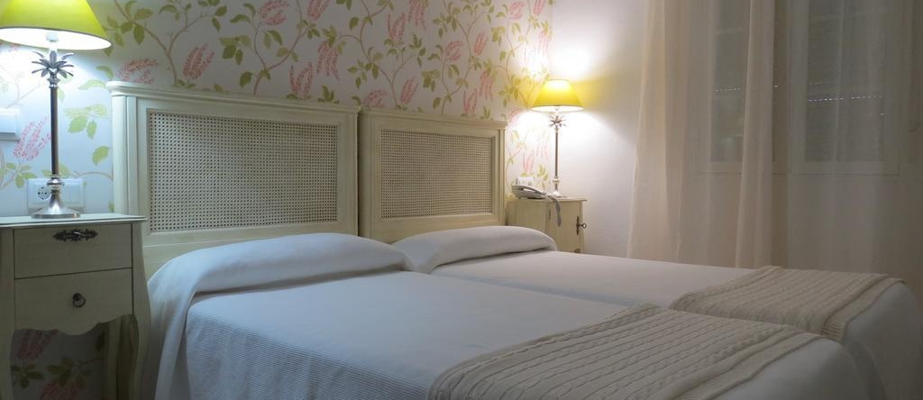 Hotel Rural Eloy, 巴尼奥斯-德-蒙特马约尔 — 照片 1