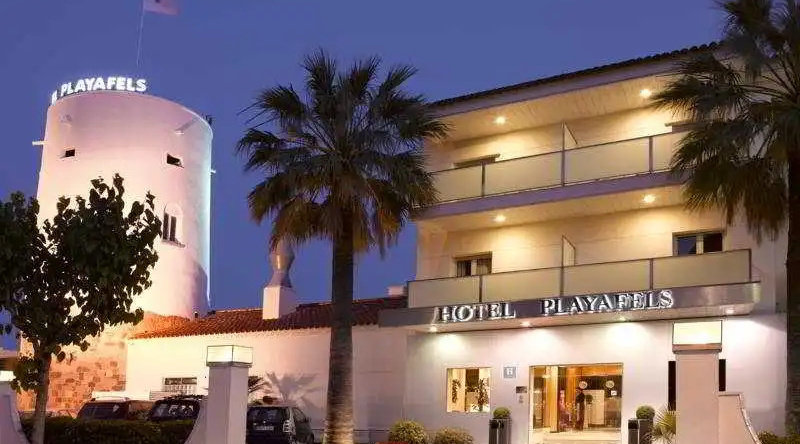 Playafels Hotel & Apartments, 卡斯特尔德费尔斯 — 照片 1