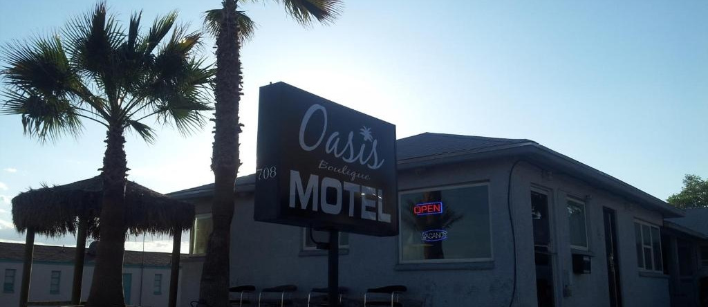 Oasis Boutique Motel, Boulder City — photo 1