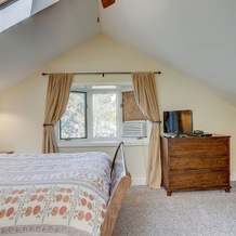 Pet-friendly Albany Cottage With BBQ on the Deck by Redawning, Bend — photo 4