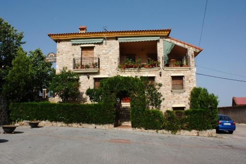 Apartamentos de Astroturismo la Cañada, Torrejon El Rubio — photo 1