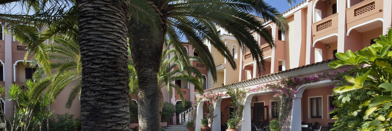 Cala Ginepro Hotel Resort, 奥罗塞伊 — 照片 1