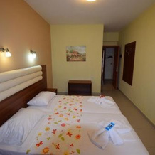 Rainbow Resort, Paralia — photo 2
