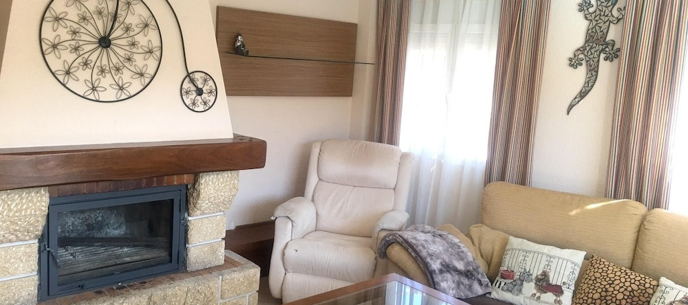 Villa With 4 Bedrooms in Granada, With Wonderful Mountain View, Private Pool, Enclosed Garden, Villamena — photo 1