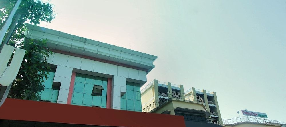OYO 26743 Emirates Regency, 卡萨拉戈德 — 照片 1