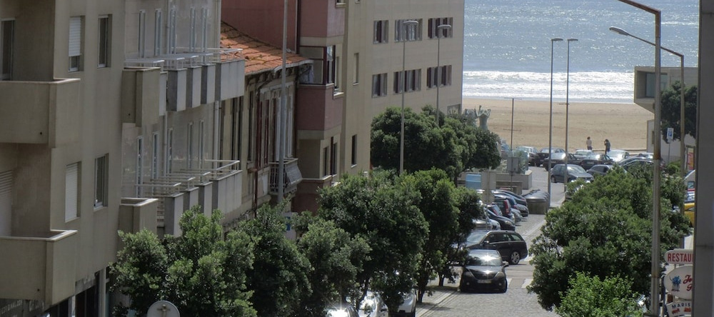 Porto Beach Apartment III, 马托西纽什 — 照片 1