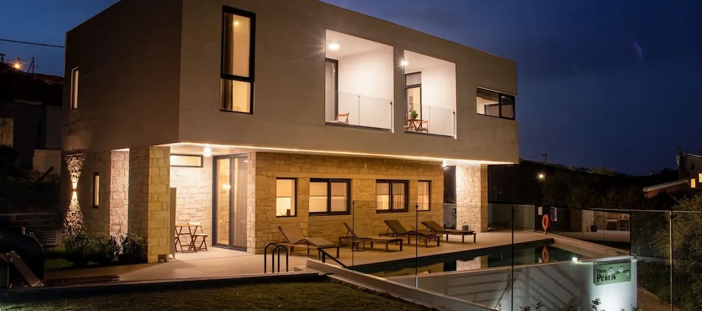 Cream Cozy Getaway - 3 Pearls Pool Retreat, Polemarchi — photo 1