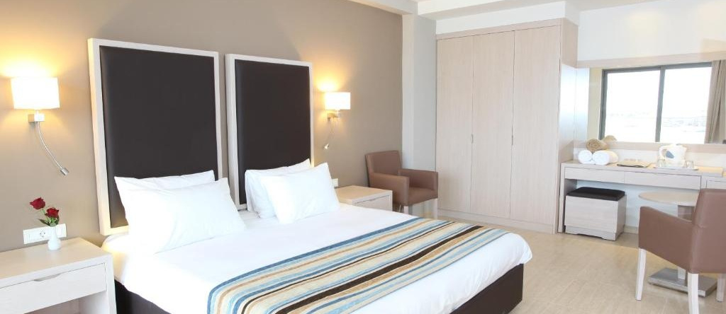 Levante Beach Resort, 阿凡杜 — 照片 1