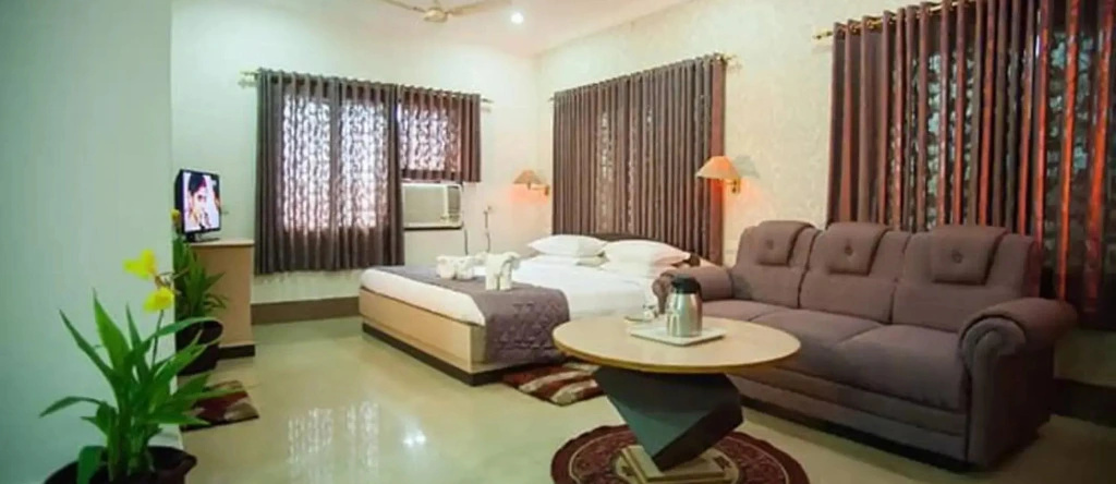 Hotel Micro Continental, Jharsuguda — photo 1
