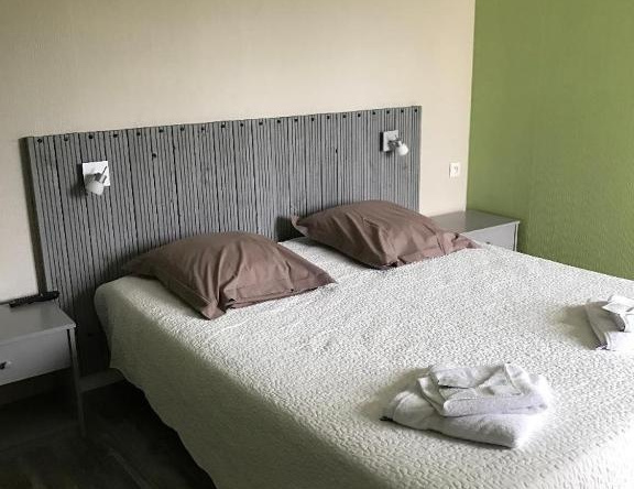 hôtel du viaduc, Le Vigeant — photo 1