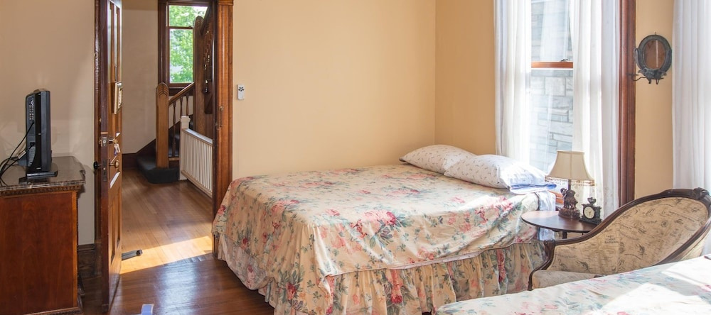 Serendipity Resort & Suites, Гранд-Хейвен — фото 1