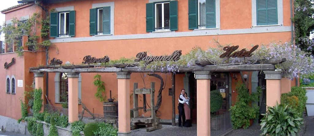 Albergo Lucia Pagnanelli, 冈多菲堡 — 照片 1