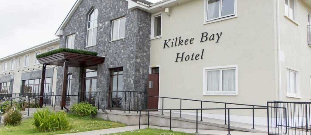 Kilkee Bay Hotel, 基尔基 — 照片 1