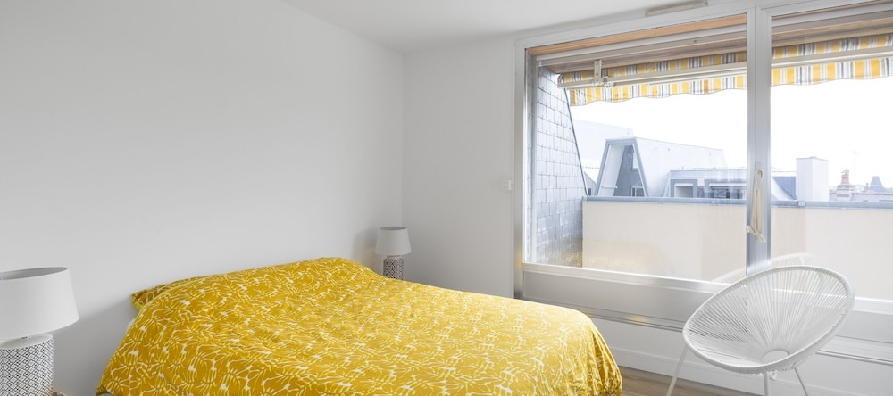 Dinard Centre Appartement Moderne avec Terrasse, 迪纳尔 — 照片 1