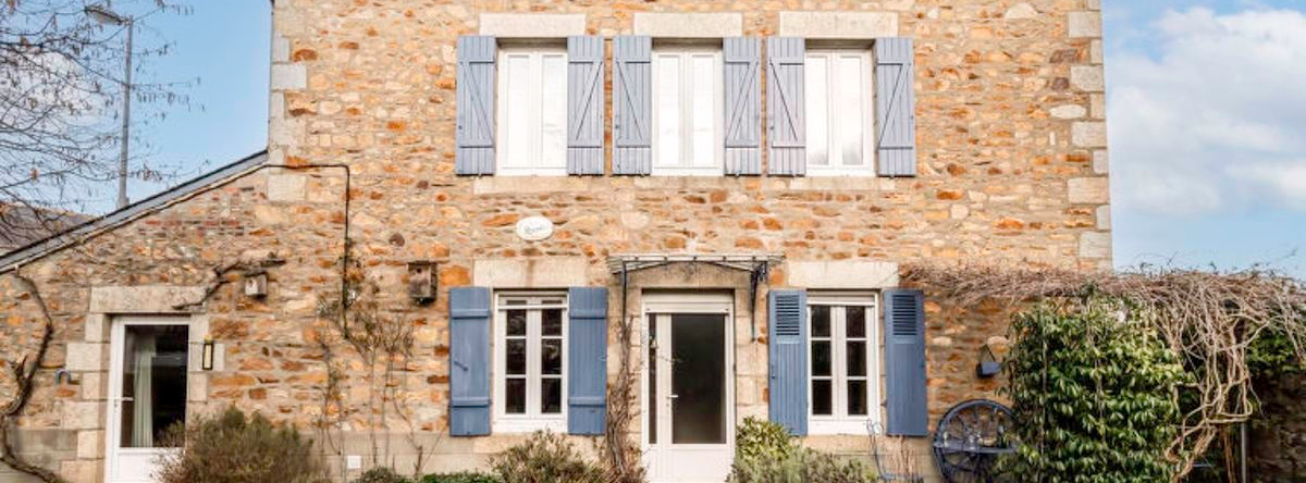 House Les Roses Yffiniac, 伊菲尼亚克 — 照片 1