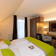 Hotel Schwarz Alm Zwettl, Zwettl — photo 2