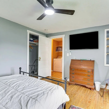 Farmhouse on 1 Acre Near Historic Dtwn Danville, 丹维尔 — 照片 3
