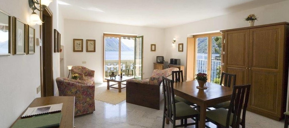 Lake Lugano 1 Bedroom Apartment, 瓦尔索尔达 — 照片 1