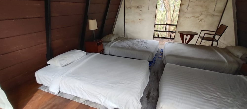 Seribu Batu Songgo Langit Resort & Camp, Muntuk — photo 1