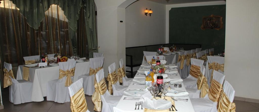 Hotel Royal 2, Урзичены — фото 1