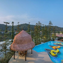 Moganshan Sky Swimming Pool Resort, Huzhou — photo 2