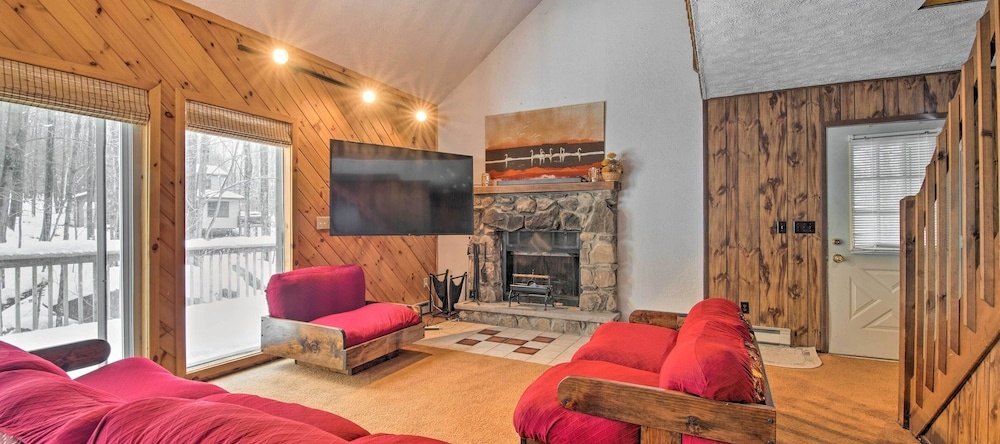 Cozy Lake Ariel Home w/ Community Amenities!, Avoy — photo 1