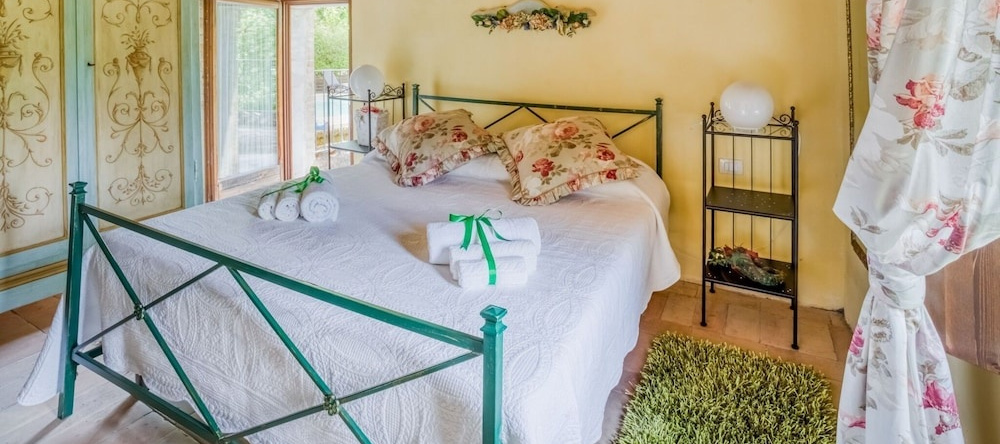 Lovely Holiday Home in Santa Vittoria In Matenano With Pool, 圣维托里亚因马泰纳诺 — 照片 1