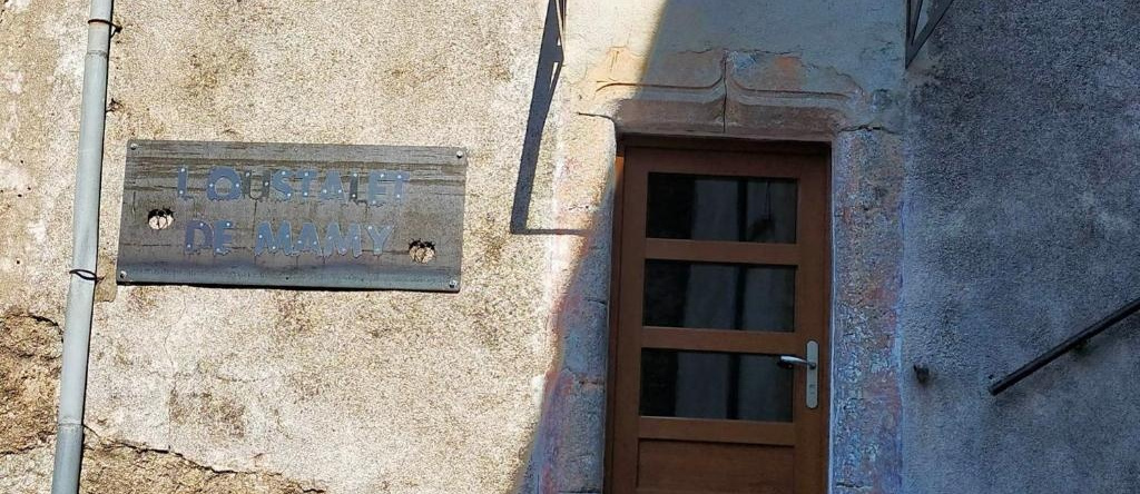 L'oustalet de Mamy (Adults Only), 杜尔比 — 照片 1