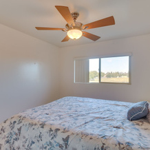 Convenient Bakersfield Townhome With Patio!, Бейкерсфилд — фото 3