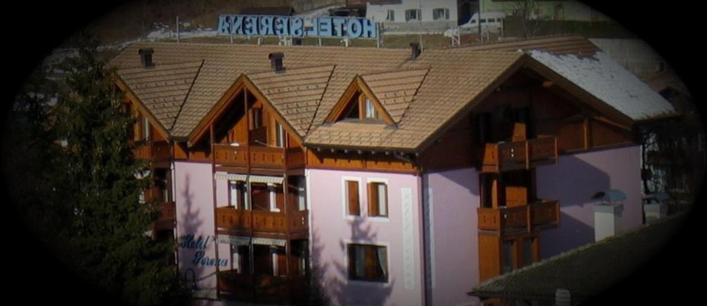 Hotel Serena, 迪马罗 — 照片 1