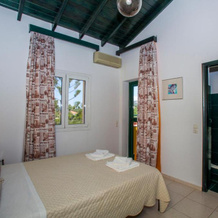 Sandy Beach Villas & Apartments, Svoronata — photo 4