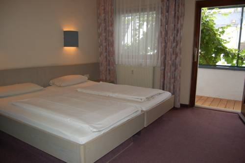 Adler, Neulussheim — photo 1