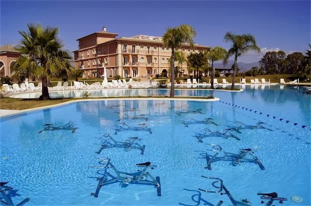 Bv Airone Resort, Корильяно-Калабро — фото 1