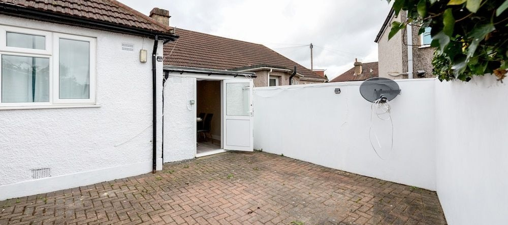 HiikotsHomes - Dartford, Dartford — photo 1
