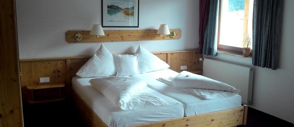Hotel Wiesenhof direkt am See, 魏森塞 — 照片 1