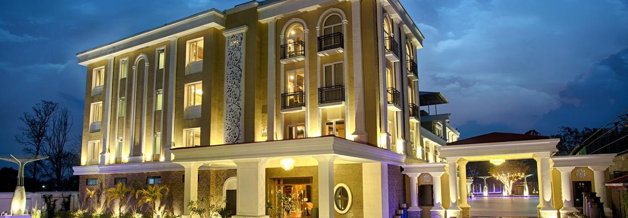 The Four Vedas Hotel & Resort, 西里古里 — 照片 1