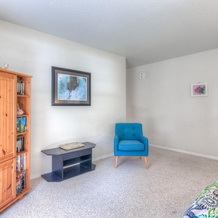Spacious Great Room and Outdoor Deck - Charming Family Retreat, Manzanita — photo 4