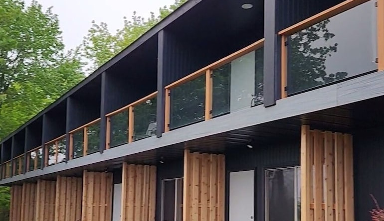 The Birchy, Adventure Lodging By Base Hospitality Group, Маркетт — фото 1