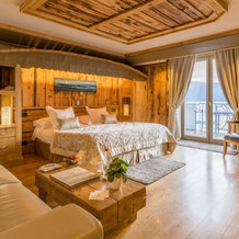 Hôtel Restaurant Yoann CONTE Bord du Lac, 韦里耶-迪拉克 — 照片 3
