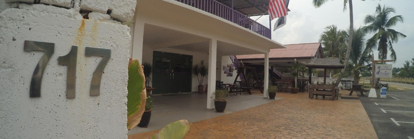 Lulu Hotel, Kijal — photo 1