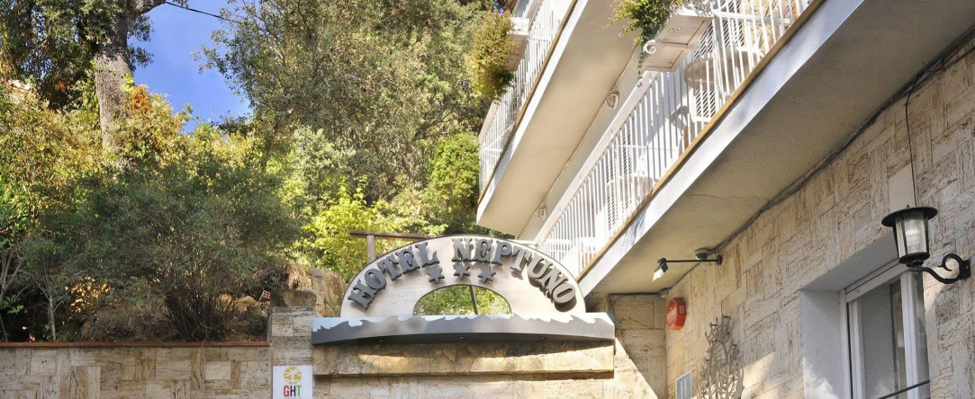 Hotel GHT Neptuno Tossa & Venus SPA, Tossa de Mar — photo 1