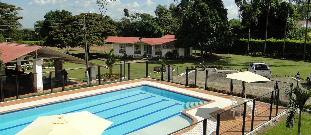 Hotel Campestre Acuarela, 雷斯特雷波 — 照片 1