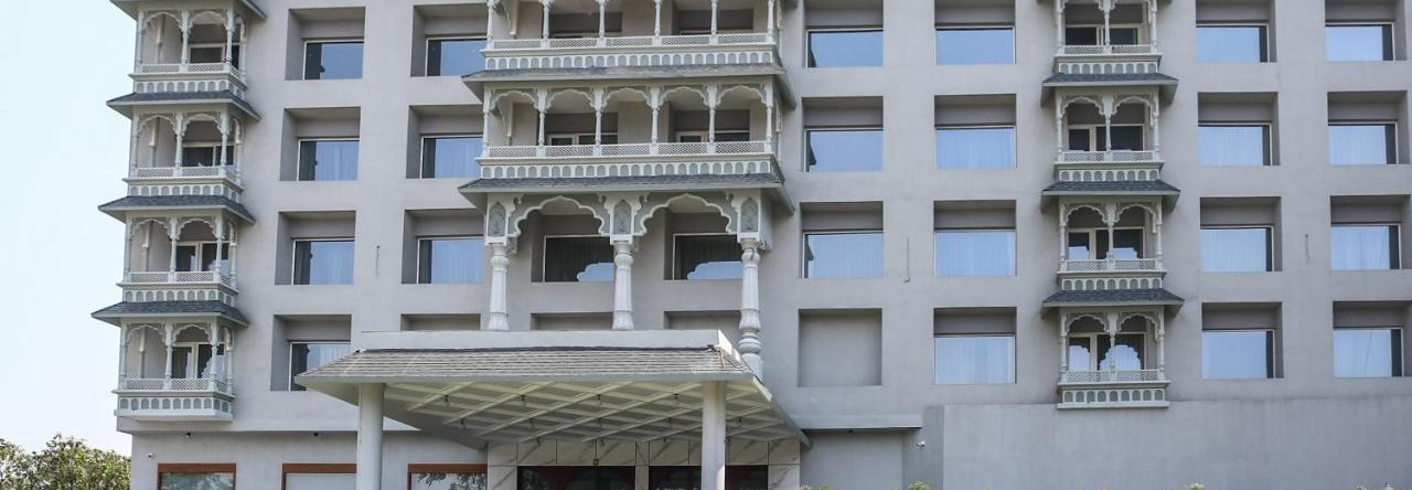 Clarks Inn suites Raipur, 赖布尔 — 照片 1