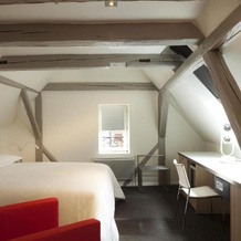 Le Pavillon 7, 奥贝奈 — 照片 4