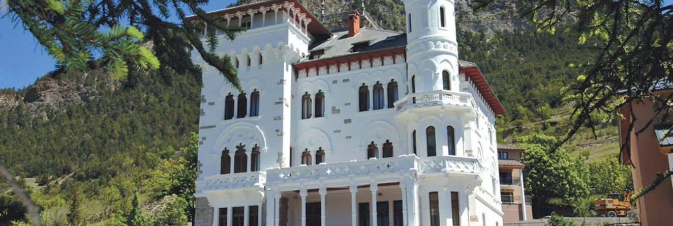 Le Château des Magnans, 若西耶 — 照片 1