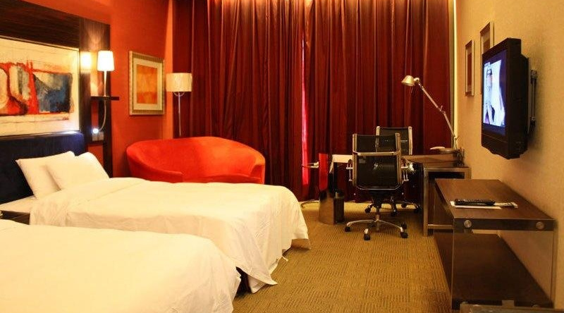 Hongde Hotel, 包头 — 照片 1